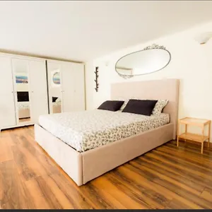 Apartamento Napolincentro Loft, Nápoles